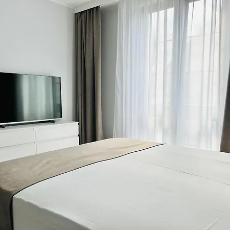 Marina Beachside Aparthotel