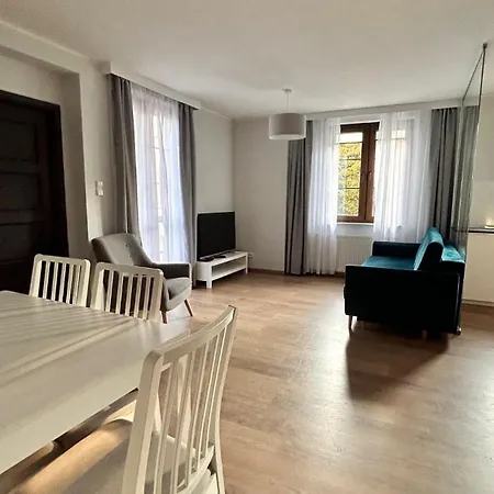 Marina Beachside Aparthotel