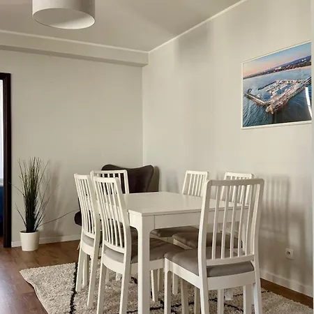 Marina Beachside Aparthotel