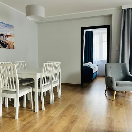 Hotel apartamentowy Marina Beachside *