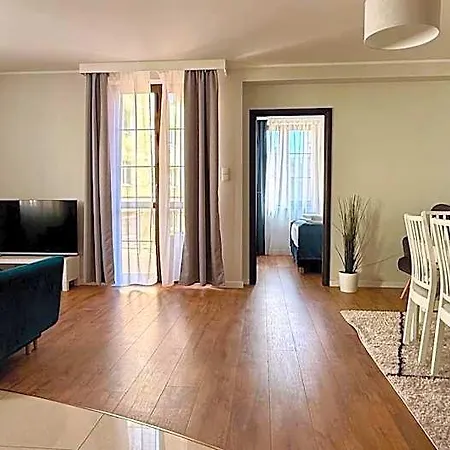Marina Elegance מלון דירות