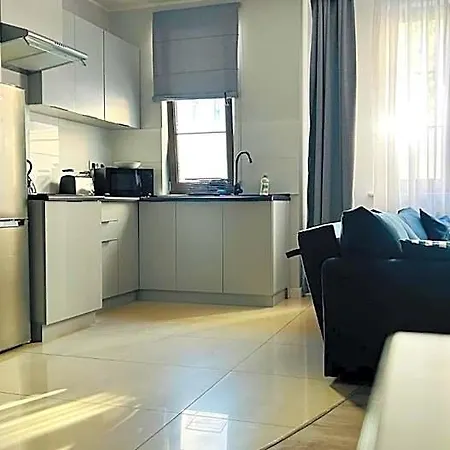 Marina Elegance מלון דירות