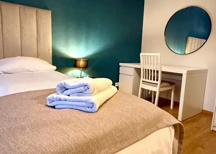 Marina Beachside Aparthotel 3*